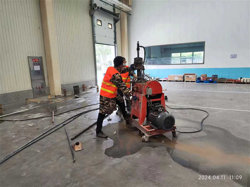 胡市镇厂房地面下沉塌陷注浆加固施工